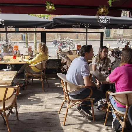 Bijhillen In Bed 2* ウィンタースウェイク