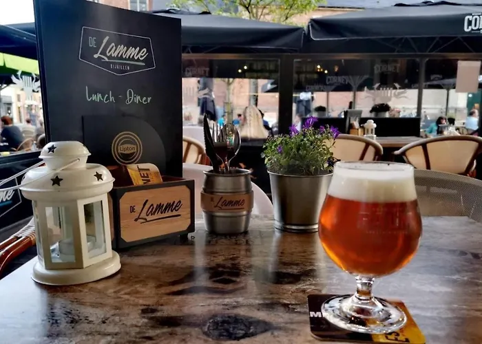 Bijhillen In Bed 여관 2*