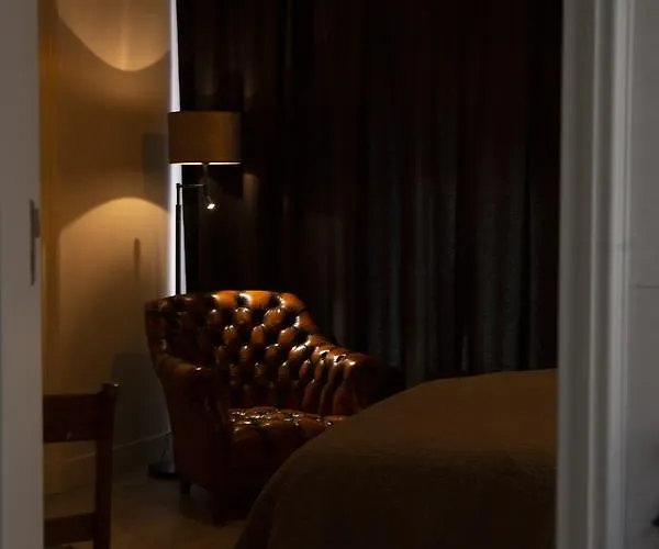 Inn Bijhillen In Bed 2*