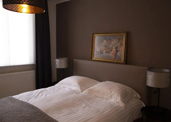 Bijhillen In Bed Locanda 2*